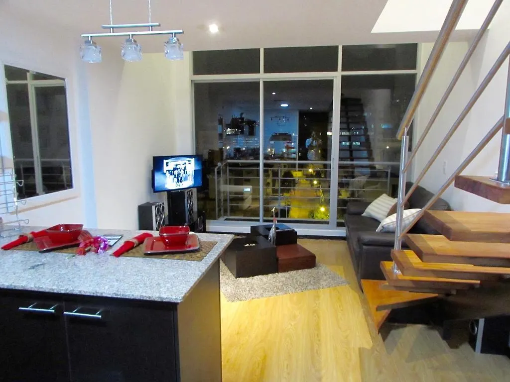 Loft Plaza Foch - Wilson Apartman Quito Ecuador