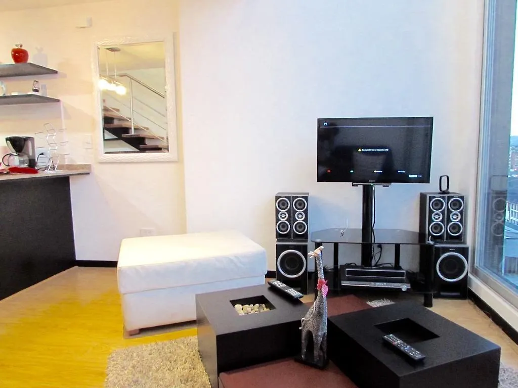 Loft Plaza Foch - Wilson Apartman Quito Ecuador