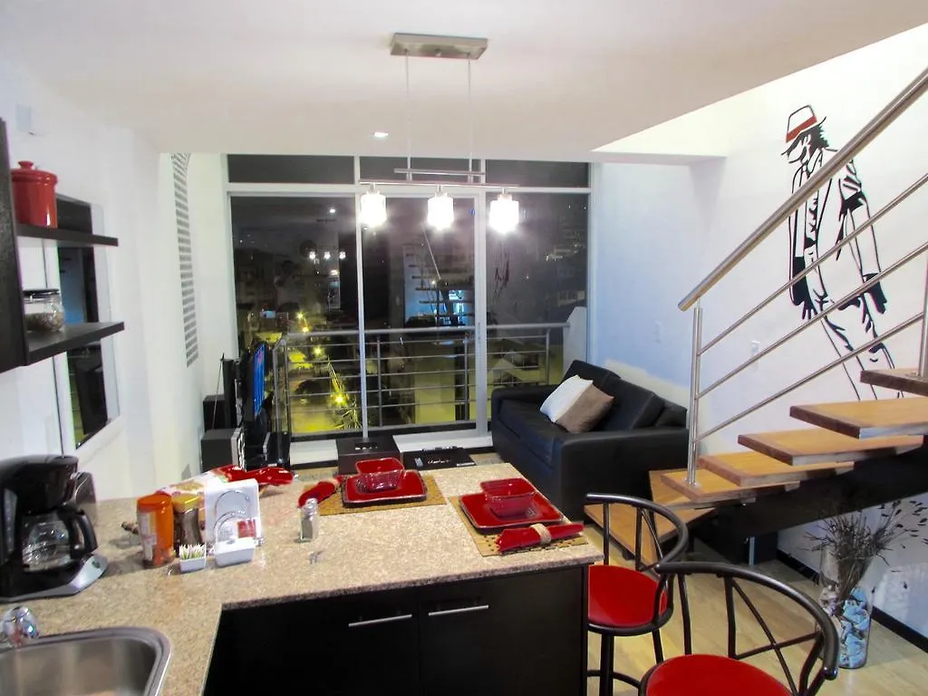 Loft Plaza Foch - Wilson Apartman Quito 0*,  Ecuador
